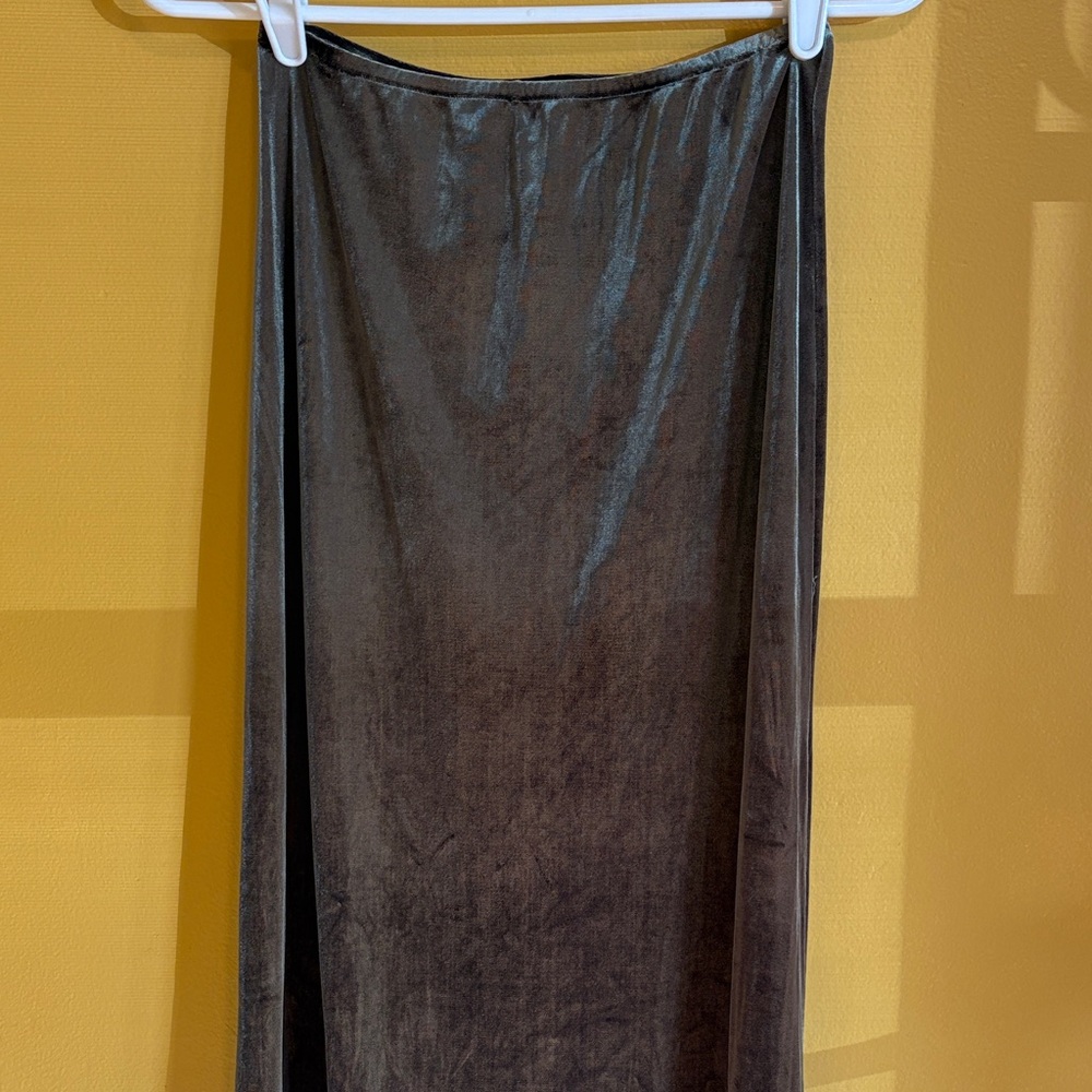 Vintage Women's Velvet Maxi Skirt in Olive Green